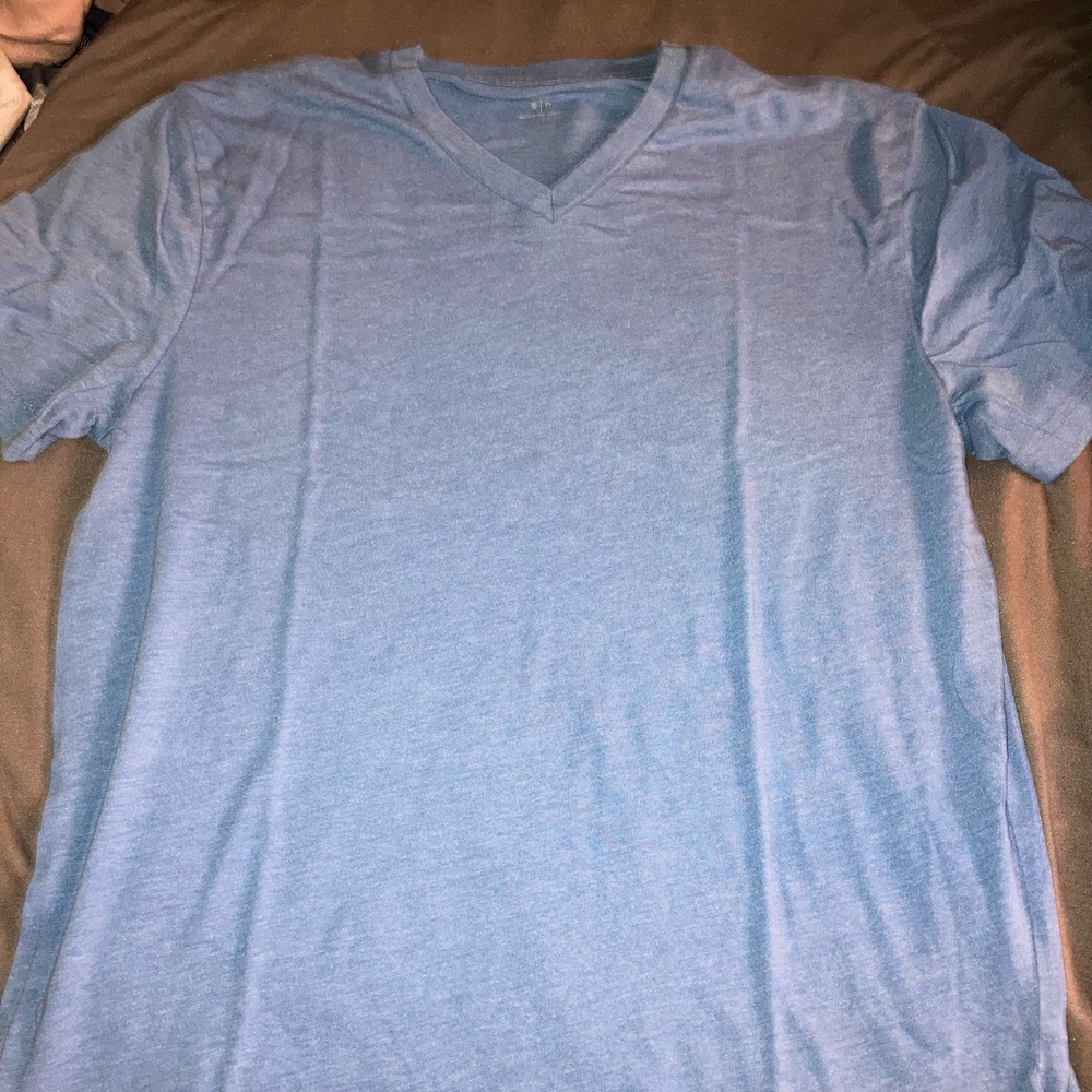 Small Old Navy V-Neck